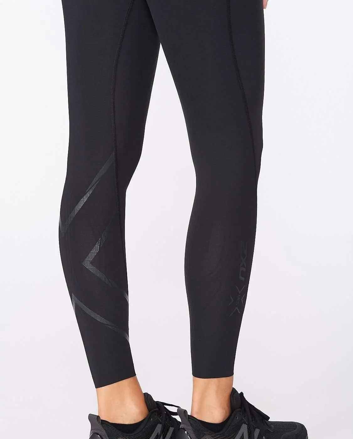 2XU Womens Force Mid-Rise Compression Tights with Flat-Wide Waistband for Training and Fitness