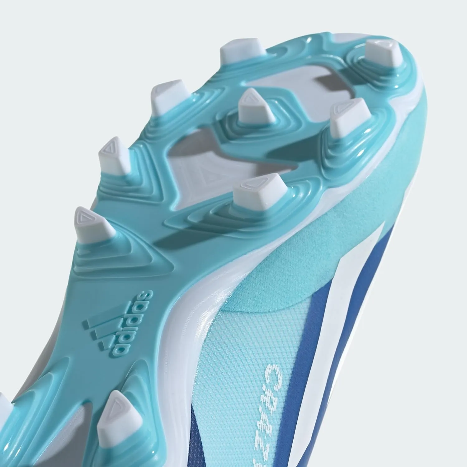 adidas Unisex-Adult X Crazylight.4 Flexible Ground Sneaker