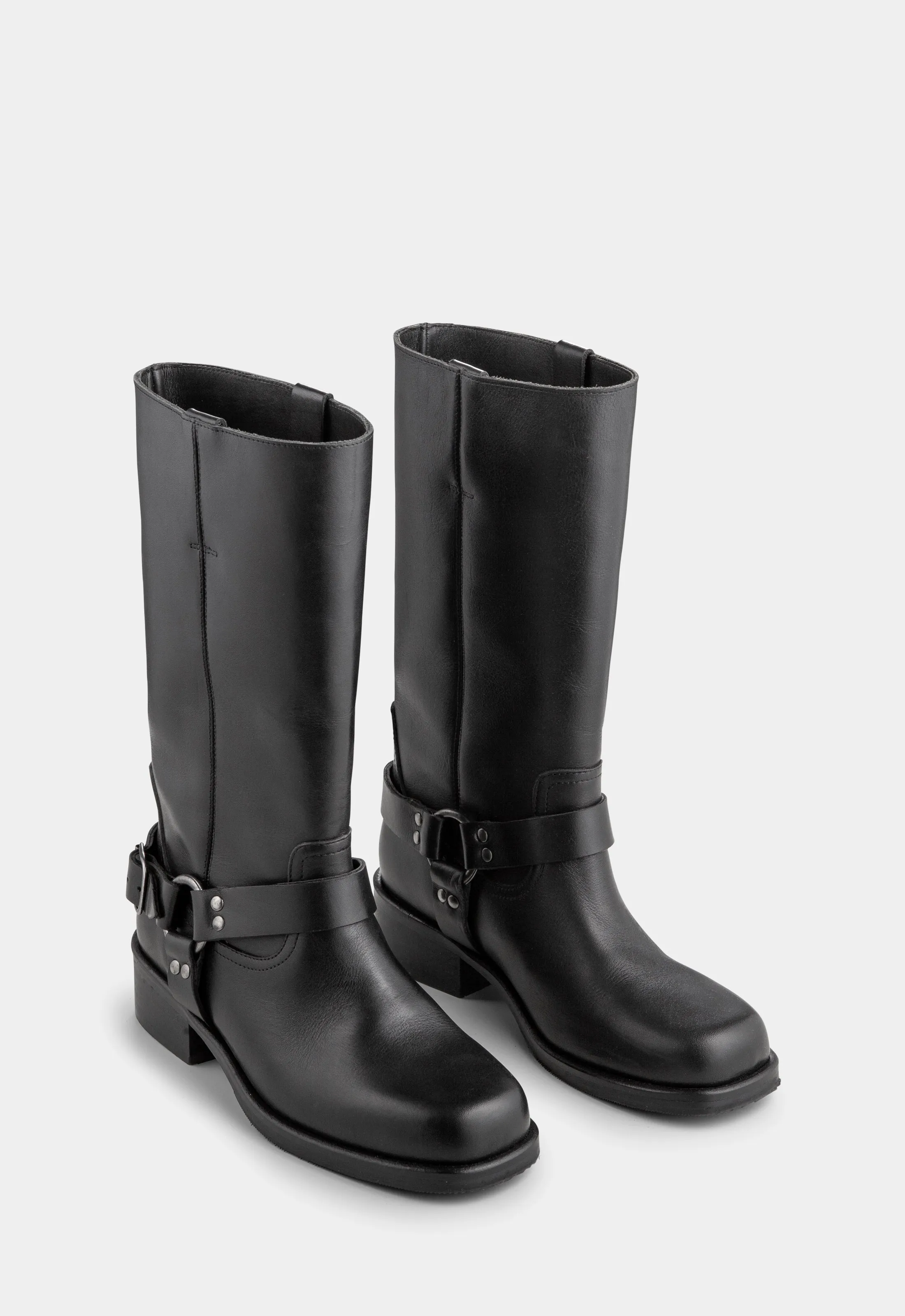 Avery - Black
