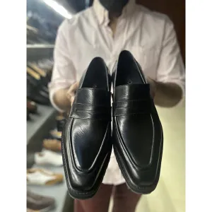 Black Mirror Glossed Extralight Square Toe Penny Loafer
