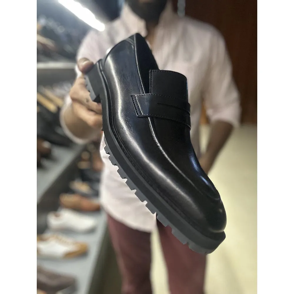 Black Mirror Glossed Extralight Square Toe Penny Loafer