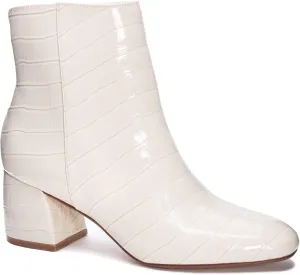 Chinese Laundry Women's Davinna Softy Kid Fashion Boot