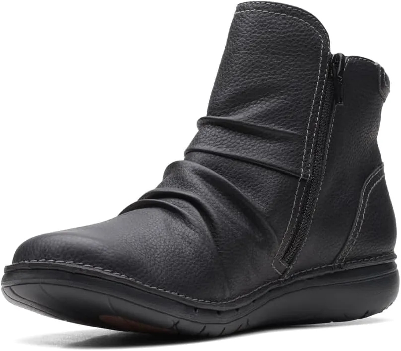 Clarks Women's Un Loop Top Ankle Boot