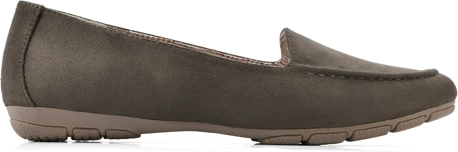 CLIFFS BY WHITE MOUNTAIN Women's Gracefully Tailored Loafer Flat