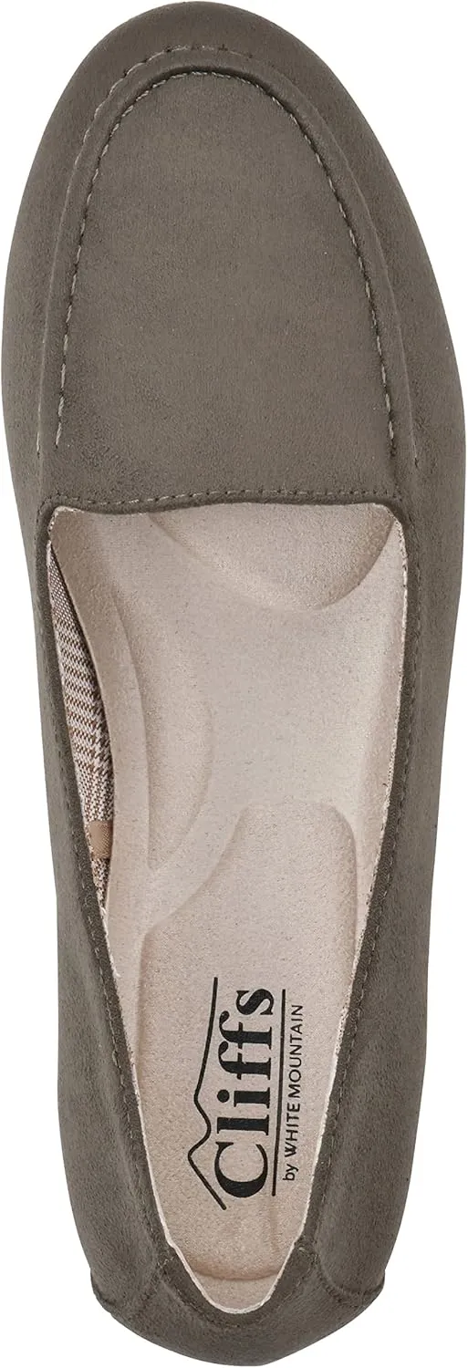 CLIFFS BY WHITE MOUNTAIN Women's Gracefully Tailored Loafer Flat