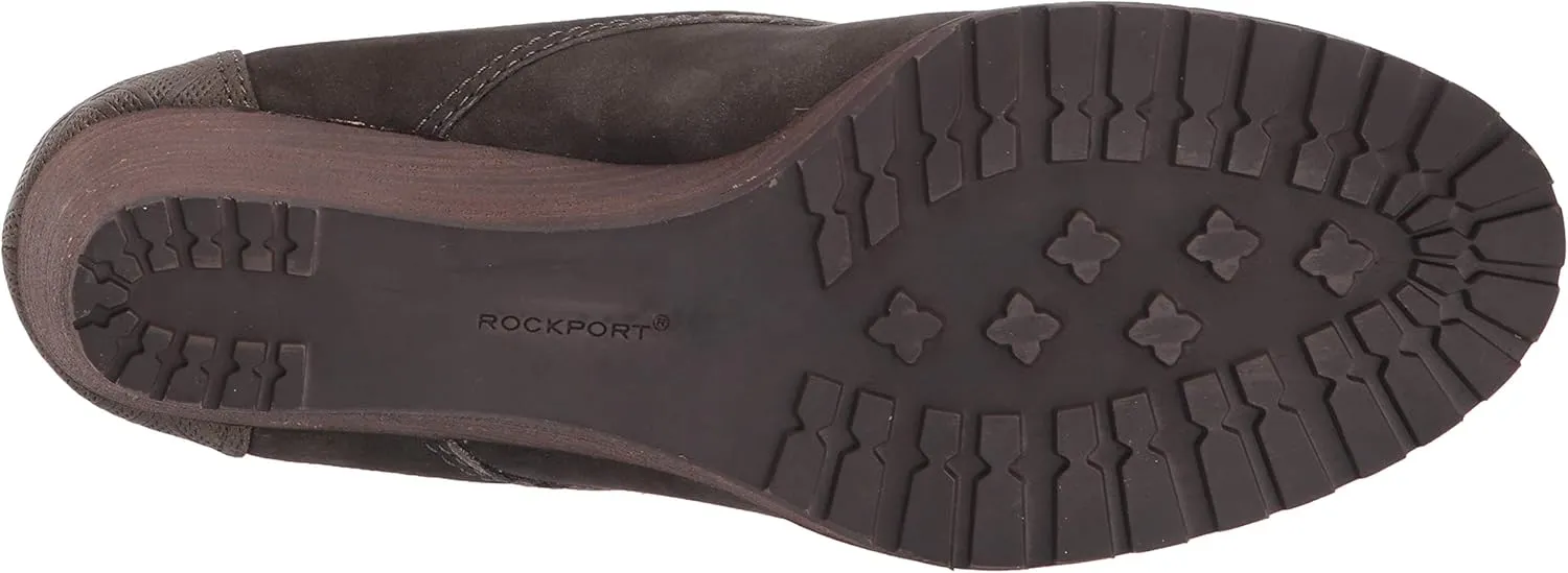 Cobb Hill Women's Lucinda Chukka Boot