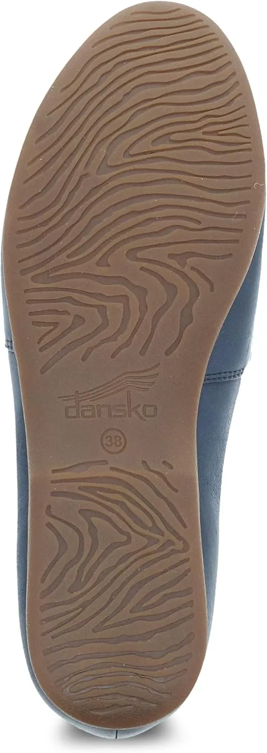 Dansko Larisa Slip-On Flats for Women - Comfotable Flat Shoes with Arch Support - Versatile Casual to Dressy Footwear - Lightweight Rubber Outsole