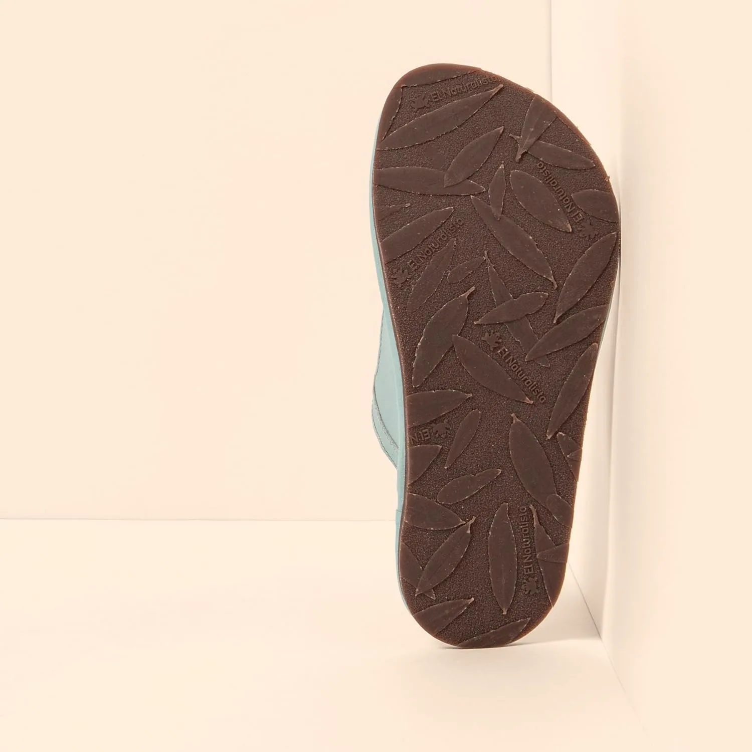 El Naturalista Women's Classic Flat Sandal