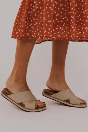 Footbed Sidelines Reliable customer service Sandal People Privacy-focused Free