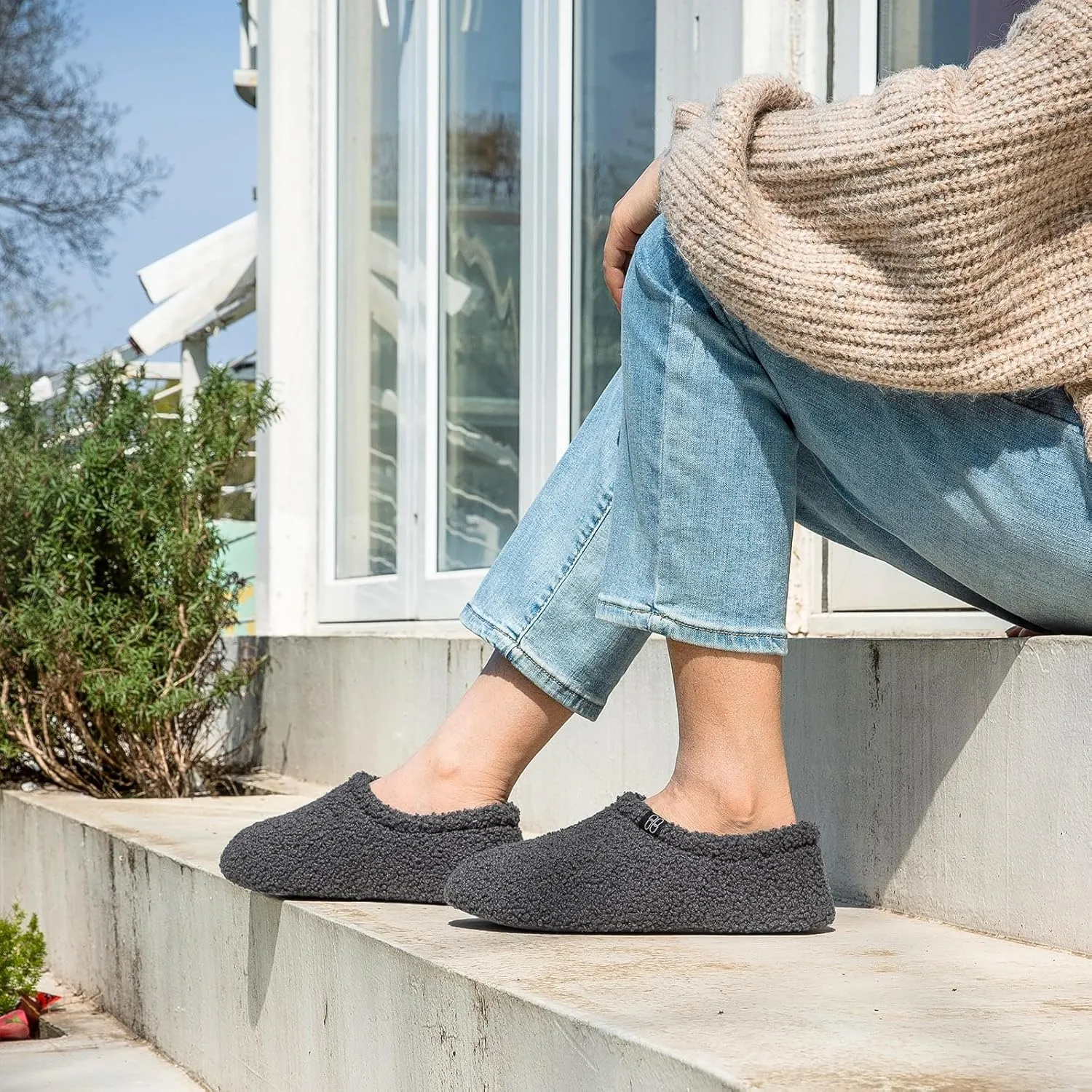 HomeTop Women's Fuzzy Curly Fur Memory Foam Loafer Slippers with Polar Fleece Lining