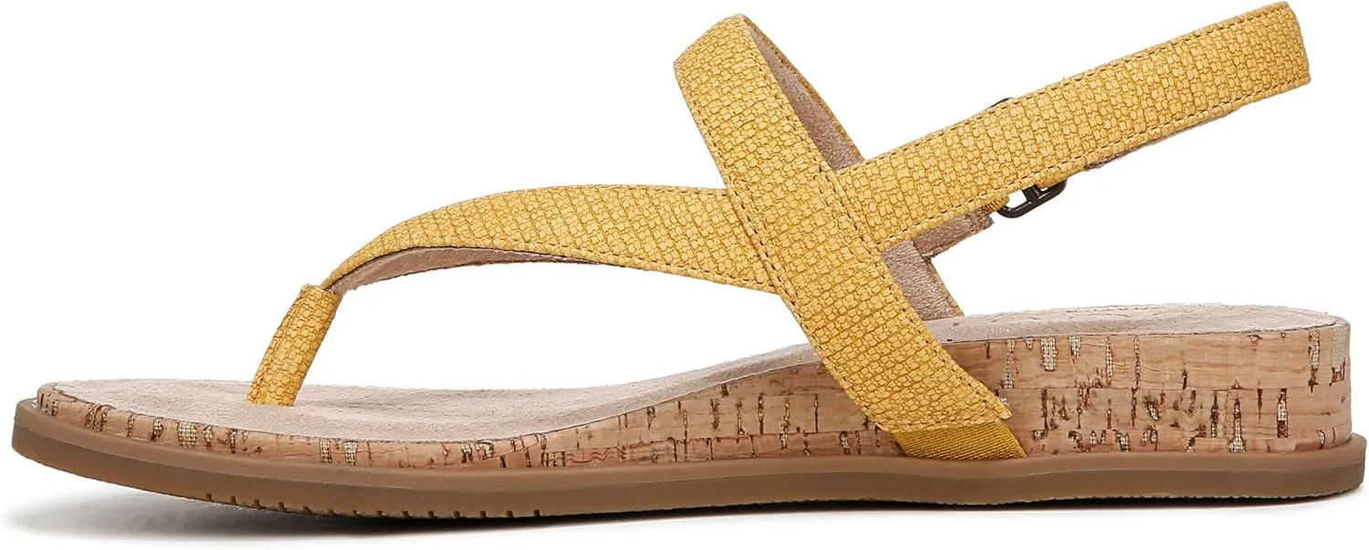 Naturalizer Women's Carolyn Flat Sandal