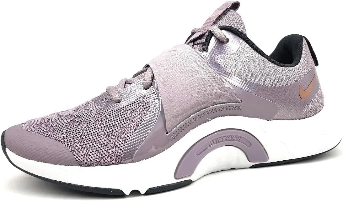 NIKE Women's Sneaker