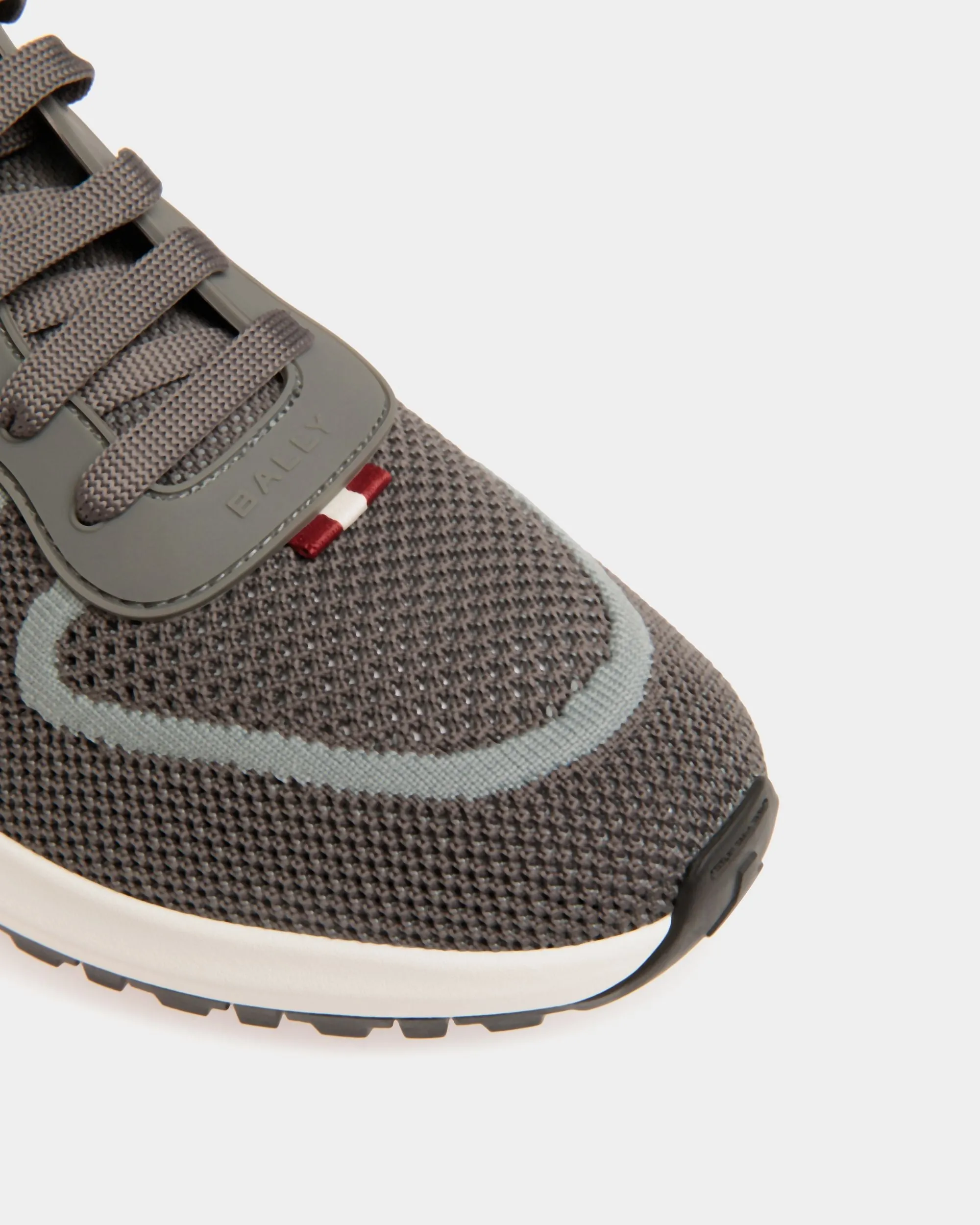 Outline Sneaker In Grey Knit