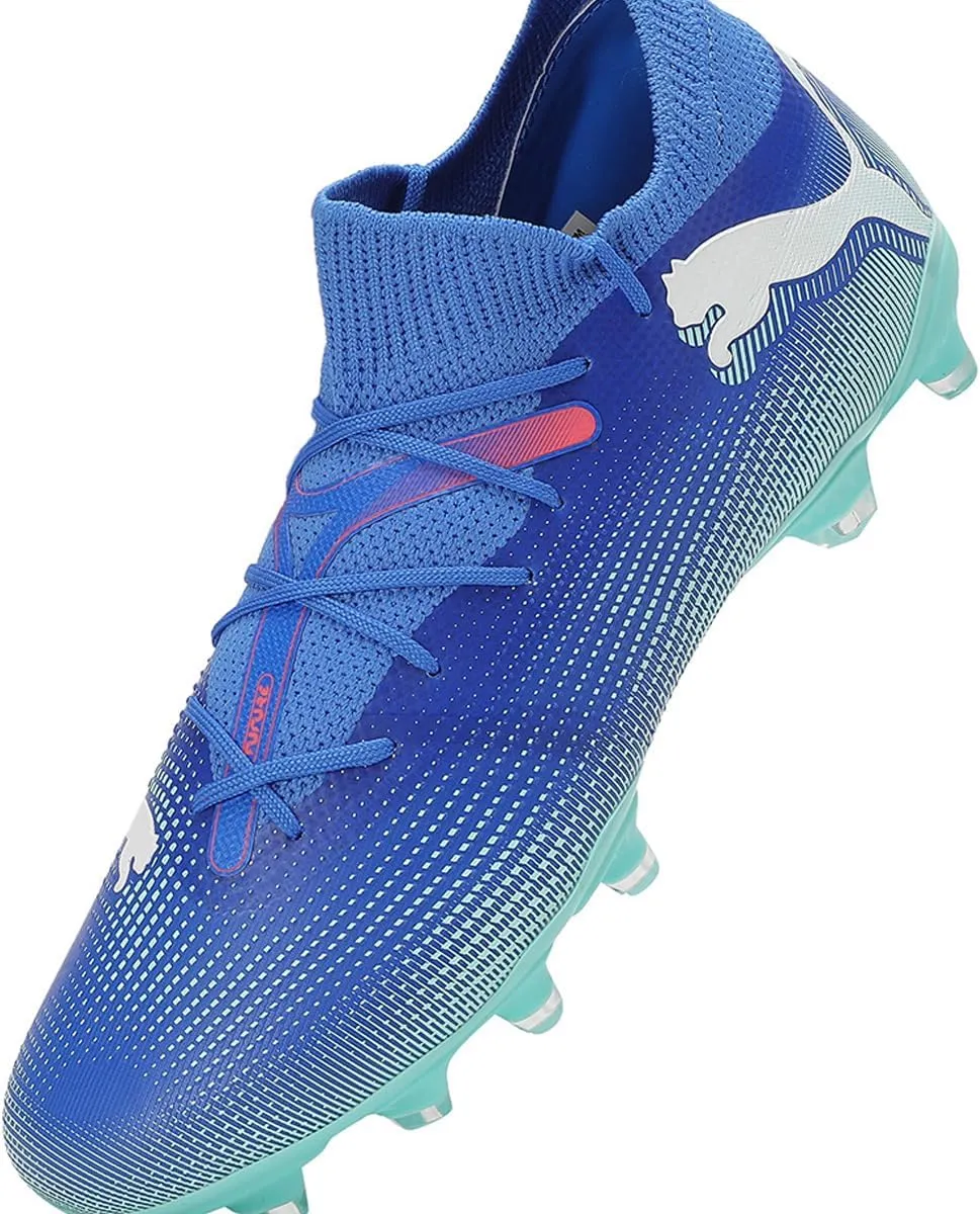 PUMA Women's Football Soccer Shoe