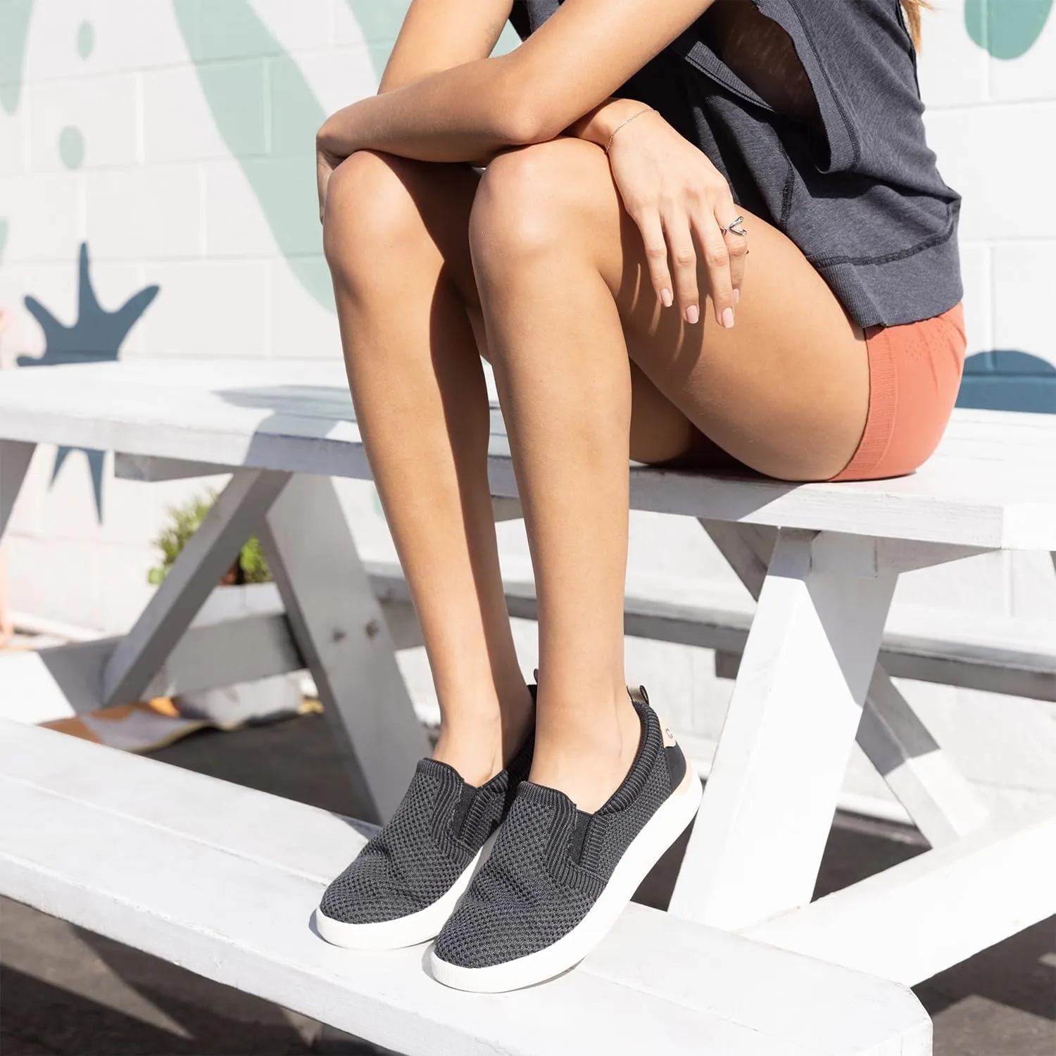 REEF Women's Neptune Elyse Sneaker