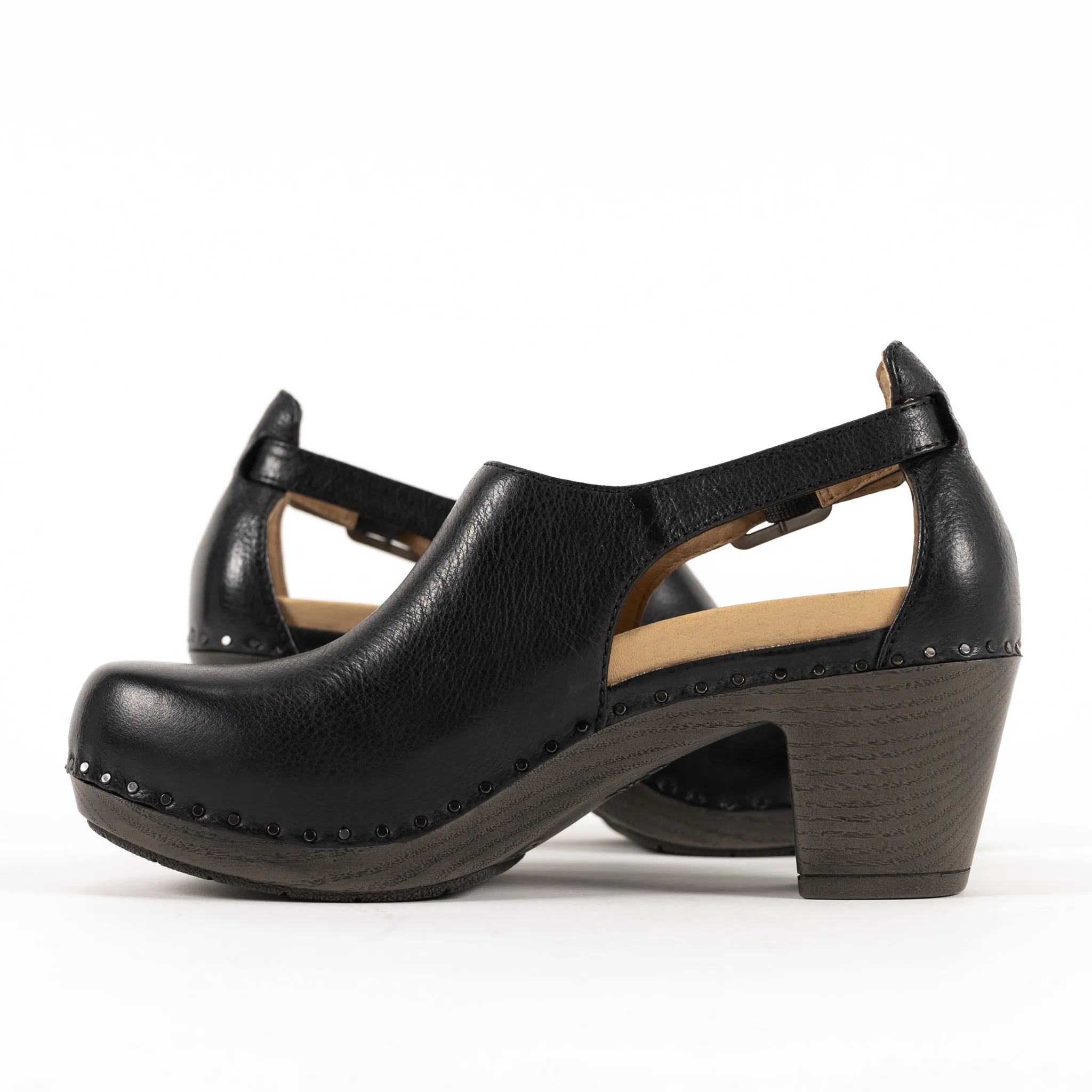 SASSY - BLACK - NUBUCK