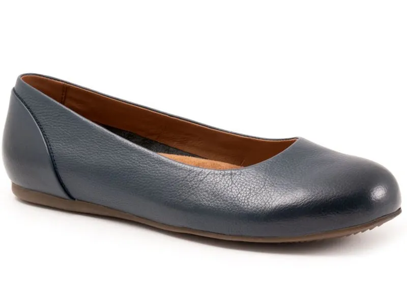 Softwalk Sonoma - Women's Flat