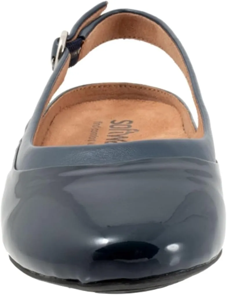 SoftWalk Women's Sheffield Ballet Flat