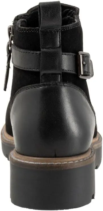 SoftWalk Women's Waneta Boat Shoe