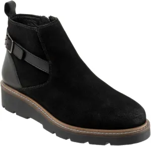 SoftWalk Women's Waneta Boat Shoe