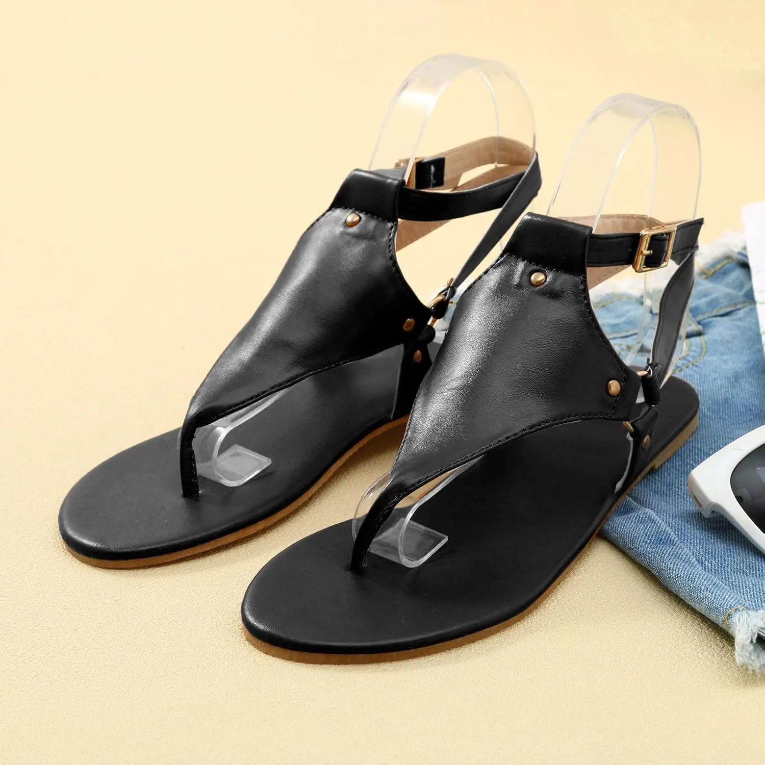 Summer Beach Sandals for Women 2025,Crystal Rhinestone Pearl Flat Sandals for Women Dressy Bling Sparkly Thong Sandals Comfortable T Strap Slip-On Shoes Casual Walking Sandals Strappy Sandals ﻿