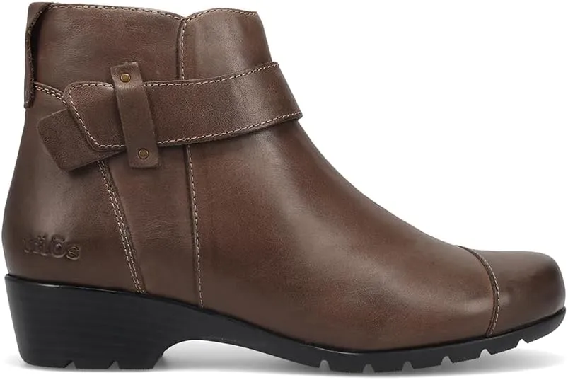Taos Footwear Women's Gazette Ankle Boot