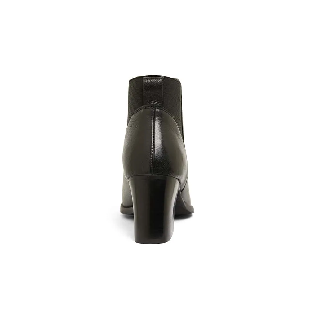 Taurus Boot in Black Leather