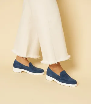 The Bettina Camoscio Blu
