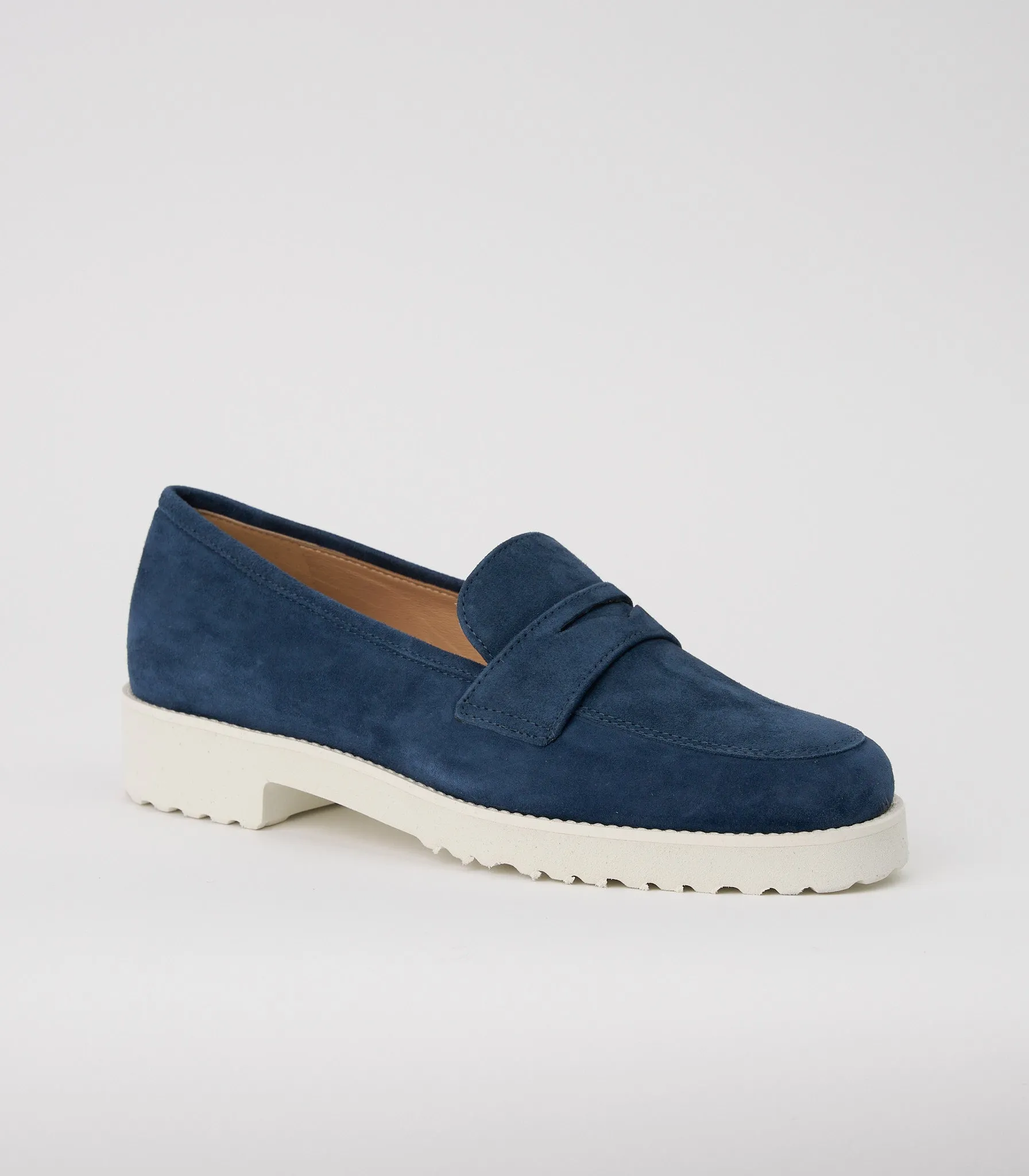 The Bettina Camoscio Blu