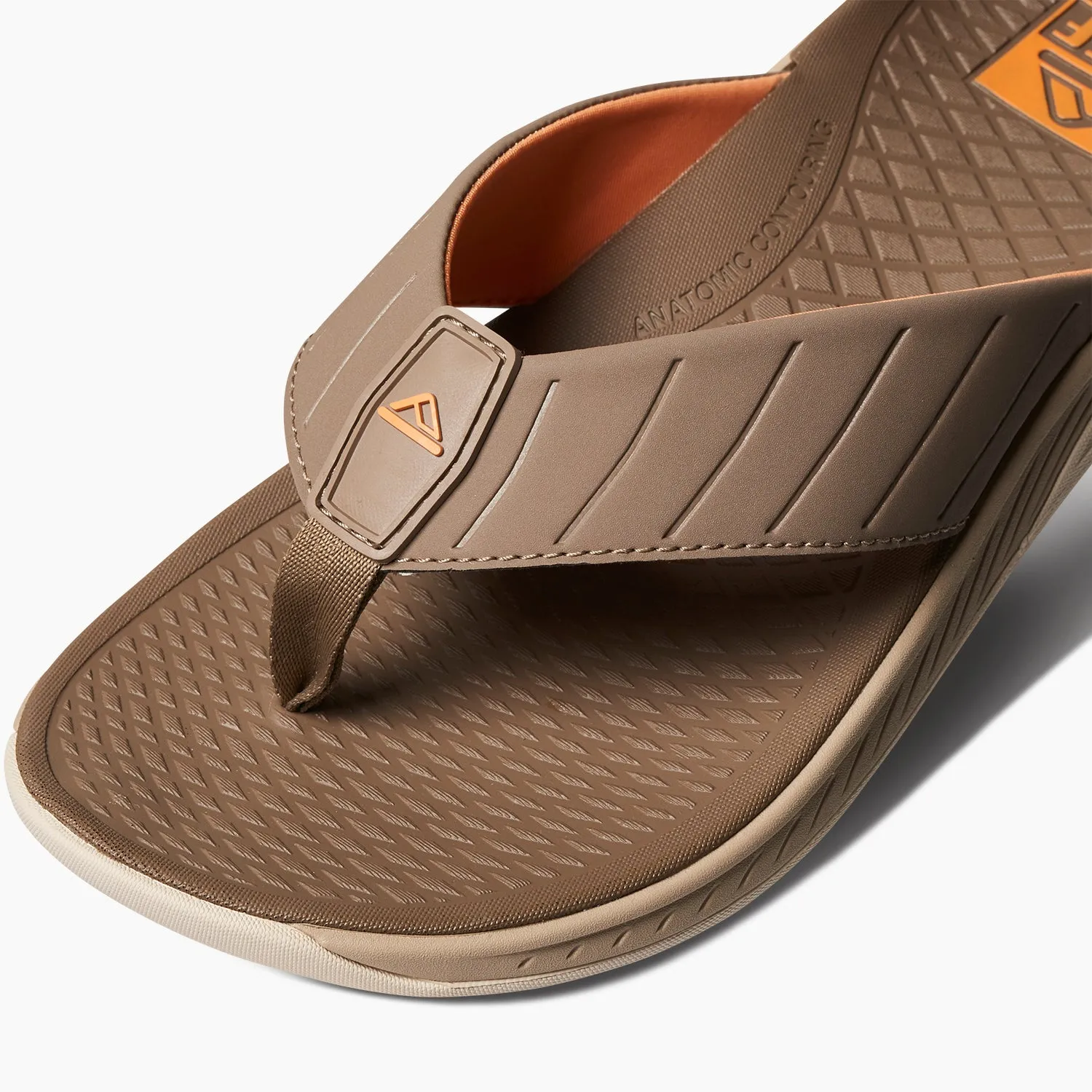 The Deckhand - Tan