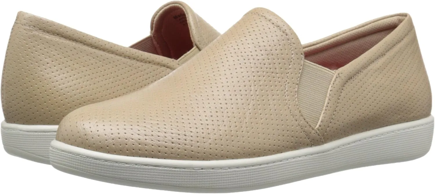 Trotters Women's Americana Flat