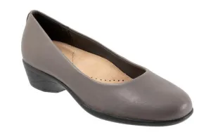 Trotters Women's Rozalin Flat Gray