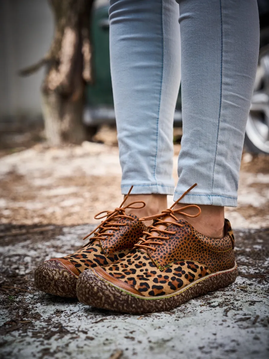 Vicconfy | Justeena Animal Pattern Leather Outdoor Sneaker