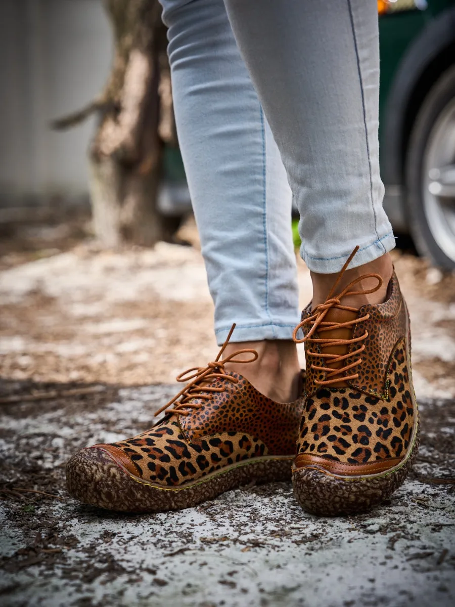 Vicconfy | Justeena Animal Pattern Leather Outdoor Sneaker