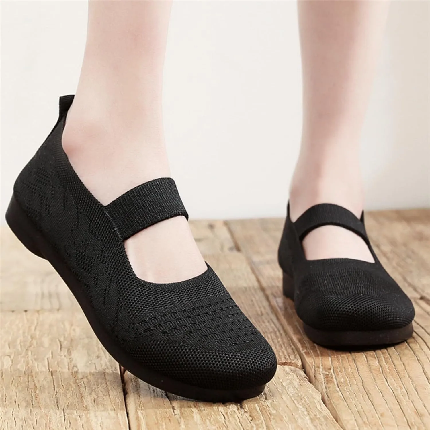 Women Mary Jane Flat Shoes Wide Toe Box Comofortable Ballet Flat with Adjustable Straps Slip on Washable Knit Casual Flats
