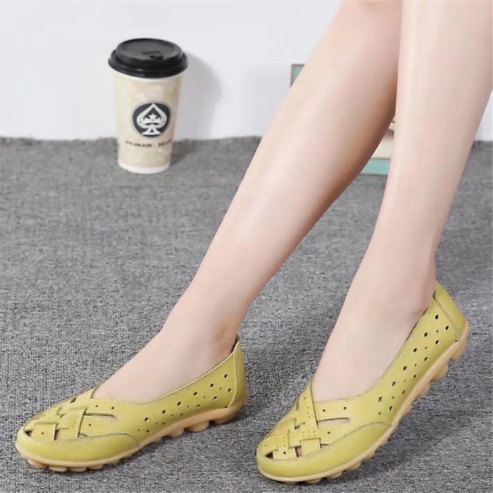Women's Driving Loafers in Breathable Non Slip Flat Sandals Fashion Cutout Elegant Cute Walking Shoes Ladies Round Toe Dressy Casual Lightweight Outdoor Shoes