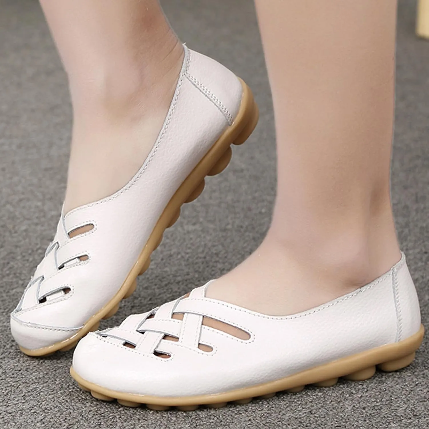 Womens Leather Loafers Summer Breathable Hollow Out Closed Toe Slip-On Sandals Casual Lightweight Soft Sole Nurse Work Walking Shoes Comfortable Casual Fisherman Sandals